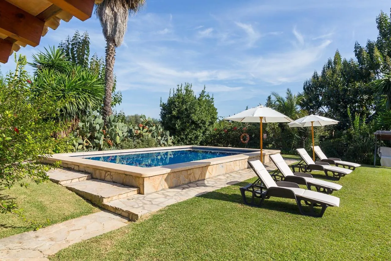 Holiday home Hort De Can Roig Pollenca Spain